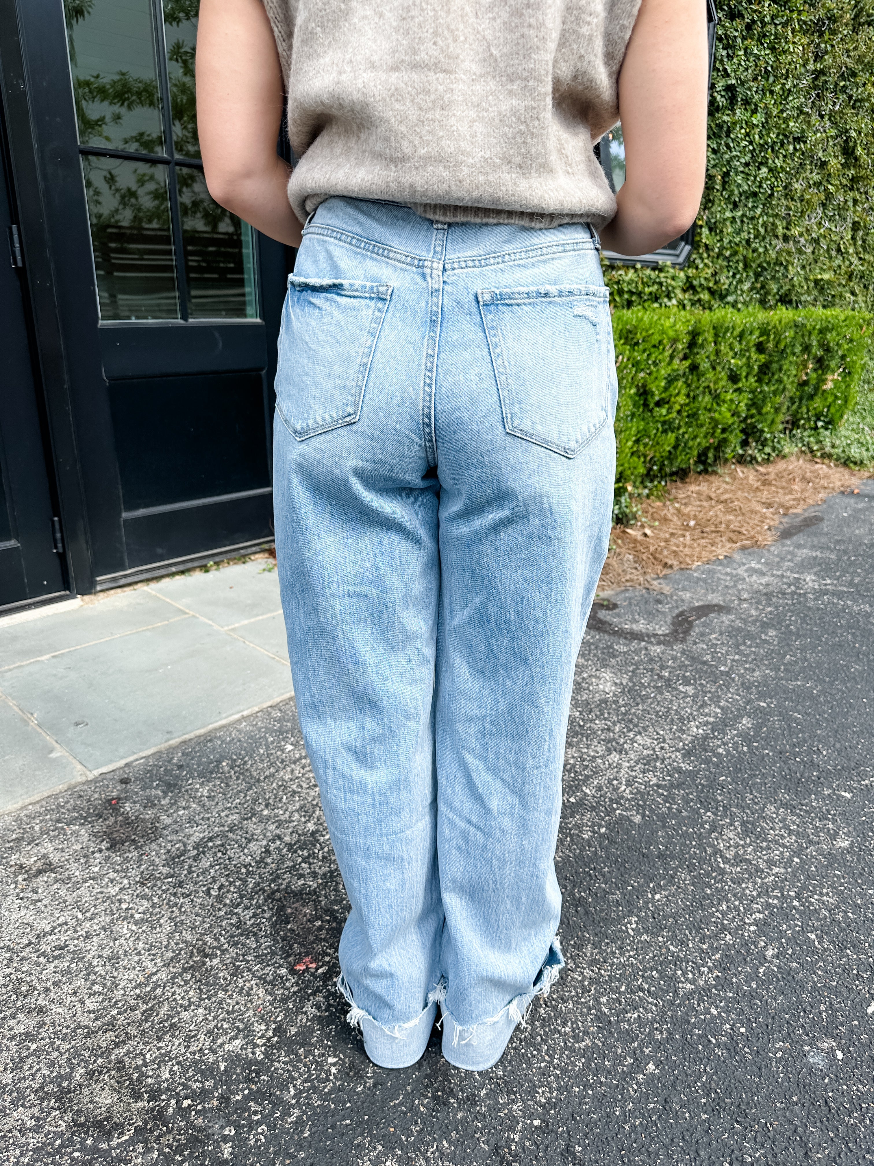 Baggy Cuffed Jeans