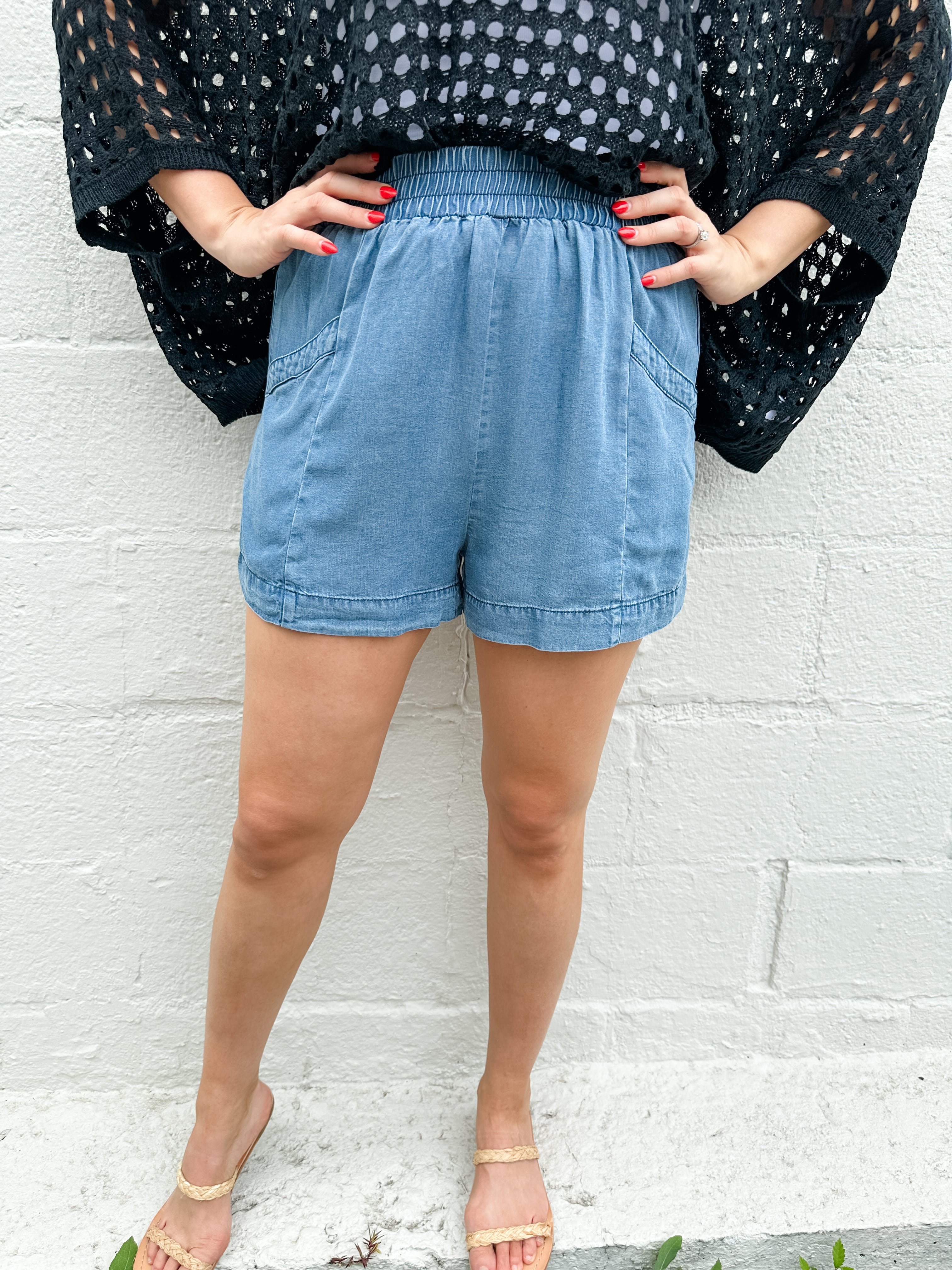 Elastic Chambray Shorts