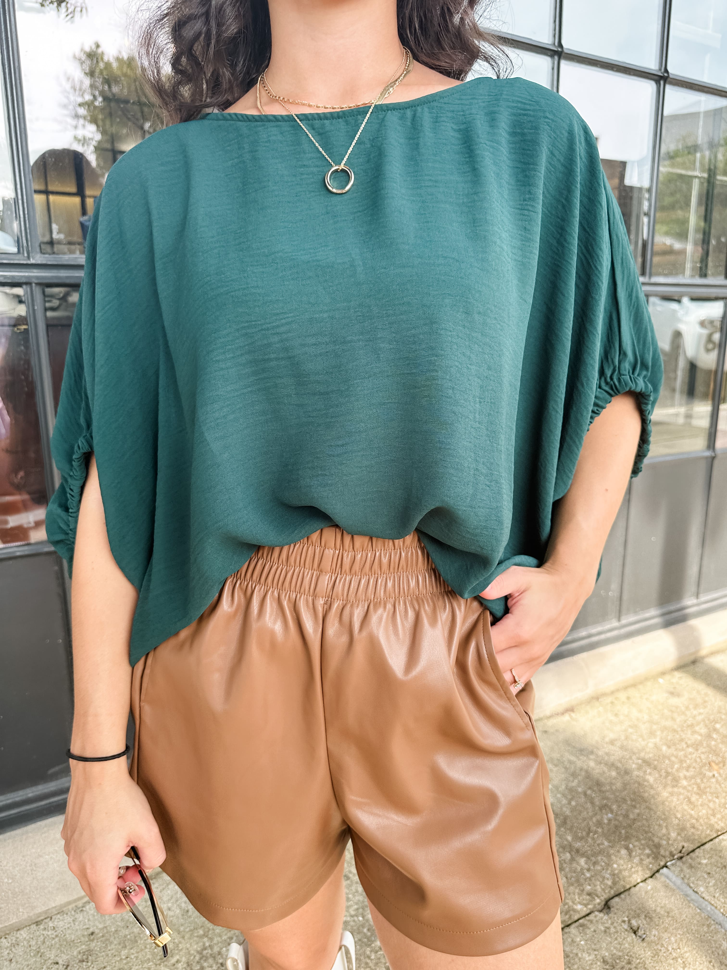 Solid Elastic Puff Sleeve Top